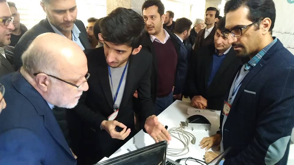 بازدید وزیر نفت زنگنه از غرفه شرکت 1400